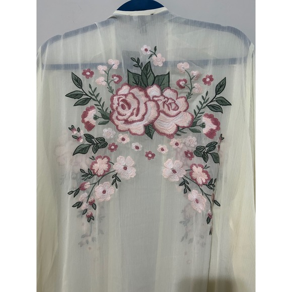 Torrid Ivory Pink Floral Fringe Kimono Plus‎ Size Open Front Cardigan - Picture 8 of 12